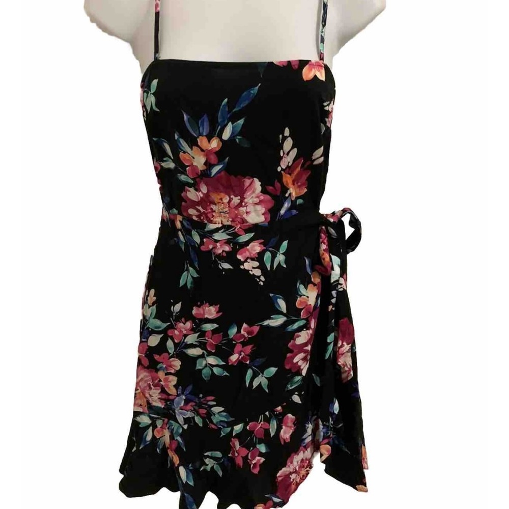 Express black floral wrap dress XXS